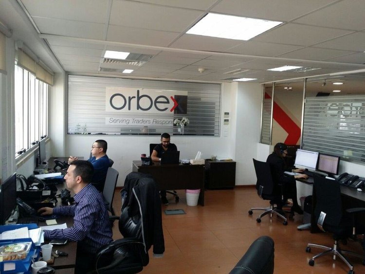 bureaux-broker-Alvexo.jpg